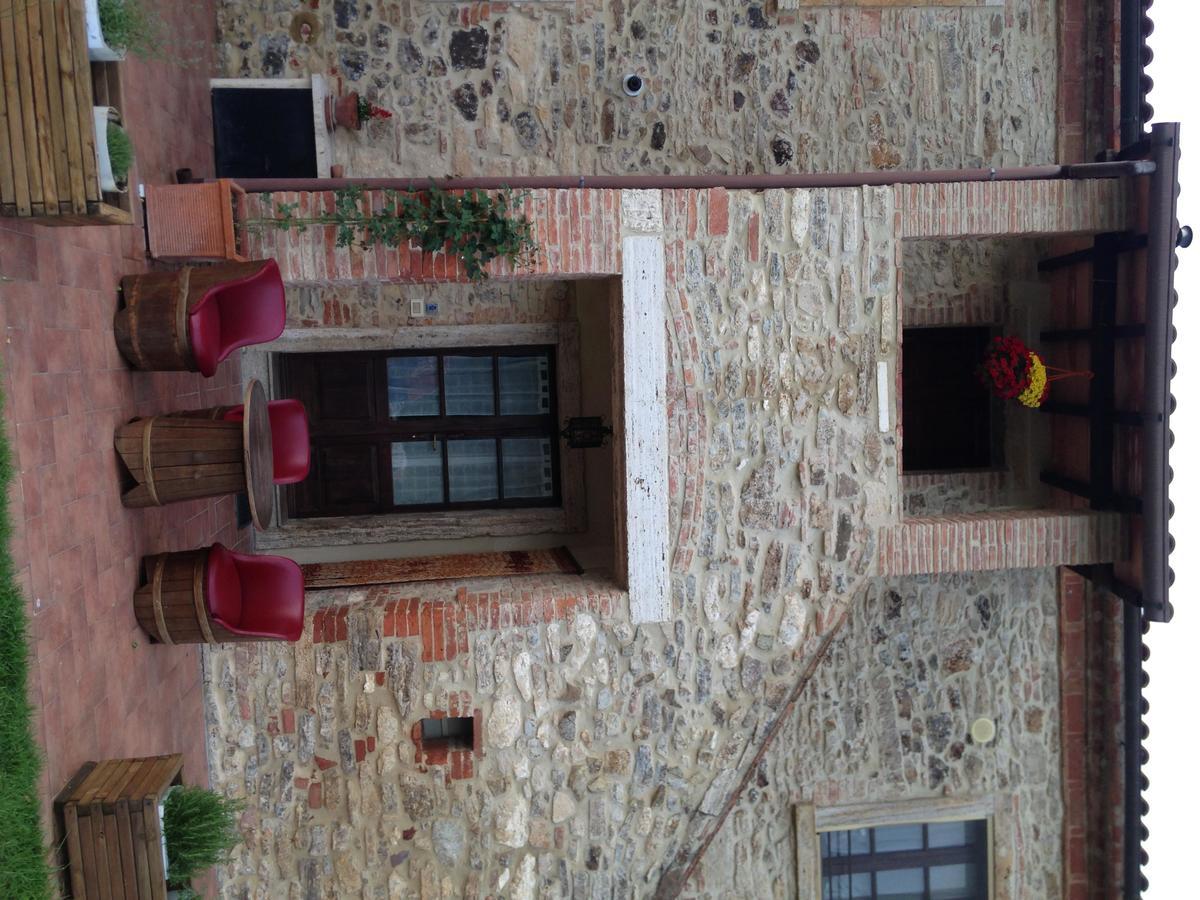 Agriturismo Podere La Selva Serre Di Rapolano Exterior foto